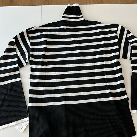 NWT REVOLVE & MINIMALIST lovers COMMENSE black white stripe oversized SWEATER L - Picture 4 of 9